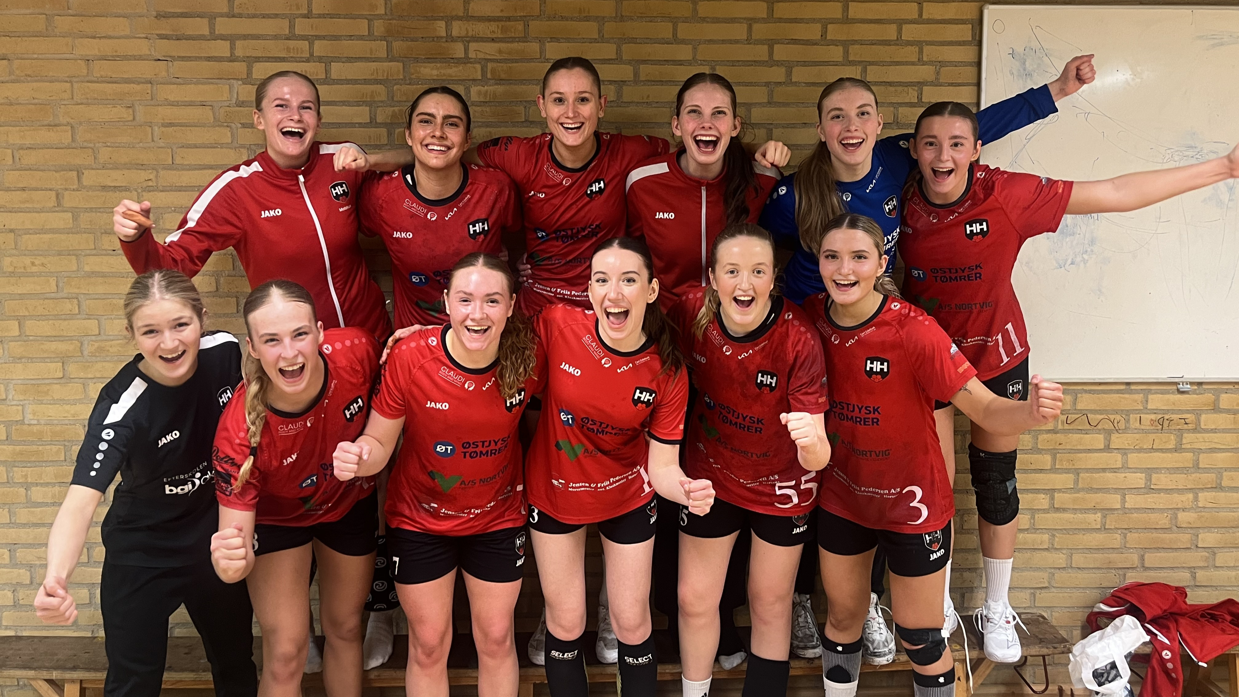 Horsens HK triumferer med stærkt forsvar mod Aarhus Håndbold Talent