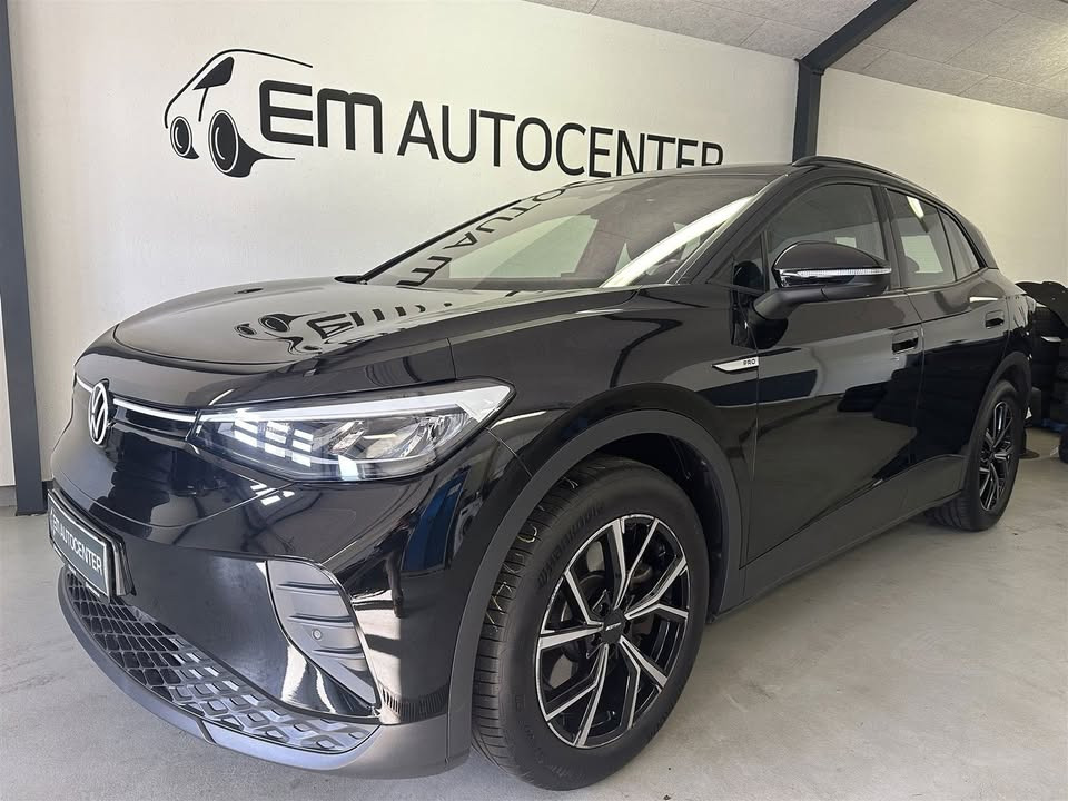 EM AUTOCENTER ApS fremhæver kvaliteten af brugt VW ID.4 klar til salg