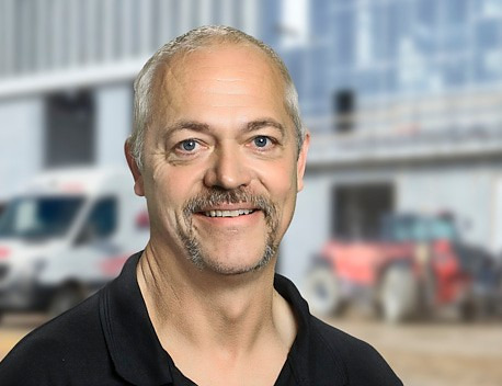 SCANTRUCK A/S ønsker Niels-Jørgen Tandal tillykke med 10 års jubilæum