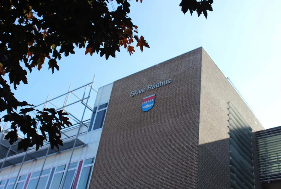 Skive Kommune investerer i velfærd og infrastruktur efter gældsreduktion på 200 millioner kroner