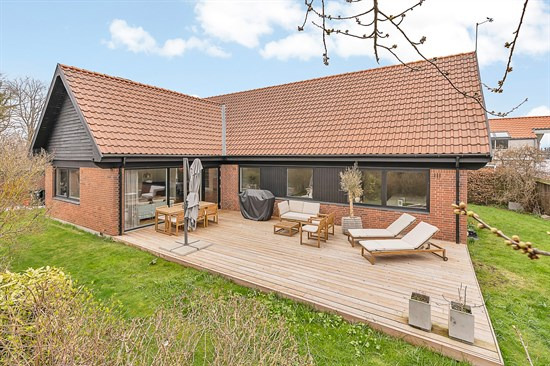 Lærkevej 16A og 3 andre boliger er kommet til salg denne uge i Risskov - se boligerne her.