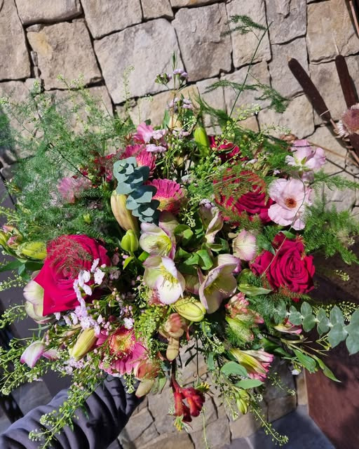 Fynbogården Blomster ApS tilbyder bestilling og levering af blomster i Brønderslev og omegn