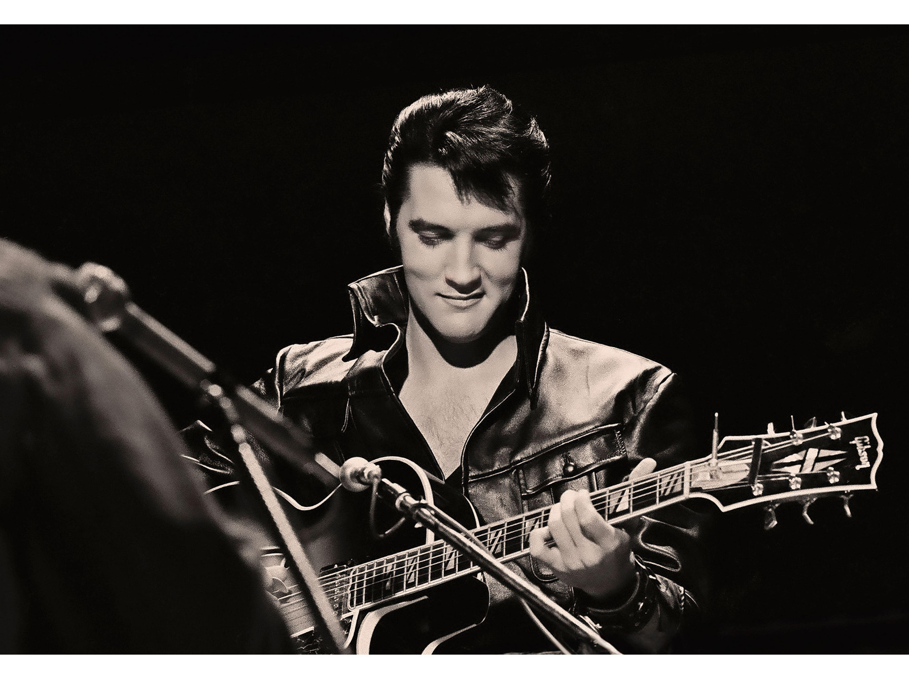 Musikalsk rejse gennem Elvis Presleys karriere på Jægersborg Bibliotek