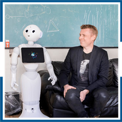 Oplev kunstig intelligens i Aars med Thomas Bolander og robotten Pepper