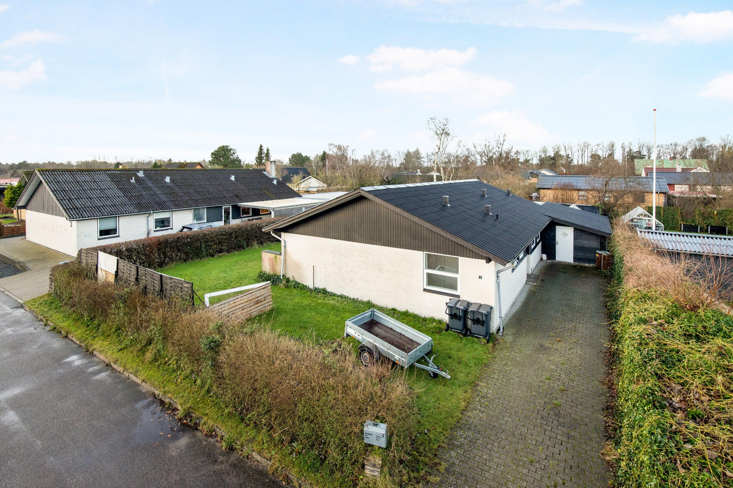 Til salg hos Realmæglerne v/Ejvind Falborg Just: God villa med central beliggenhed