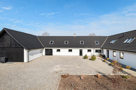 Luksusbolig netop kommet til salg i Aars: Se hvad du skal smide for Aars’ dyreste adresser her