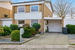 Rækkehus for enden af en lukket vej ved Kridtgraven