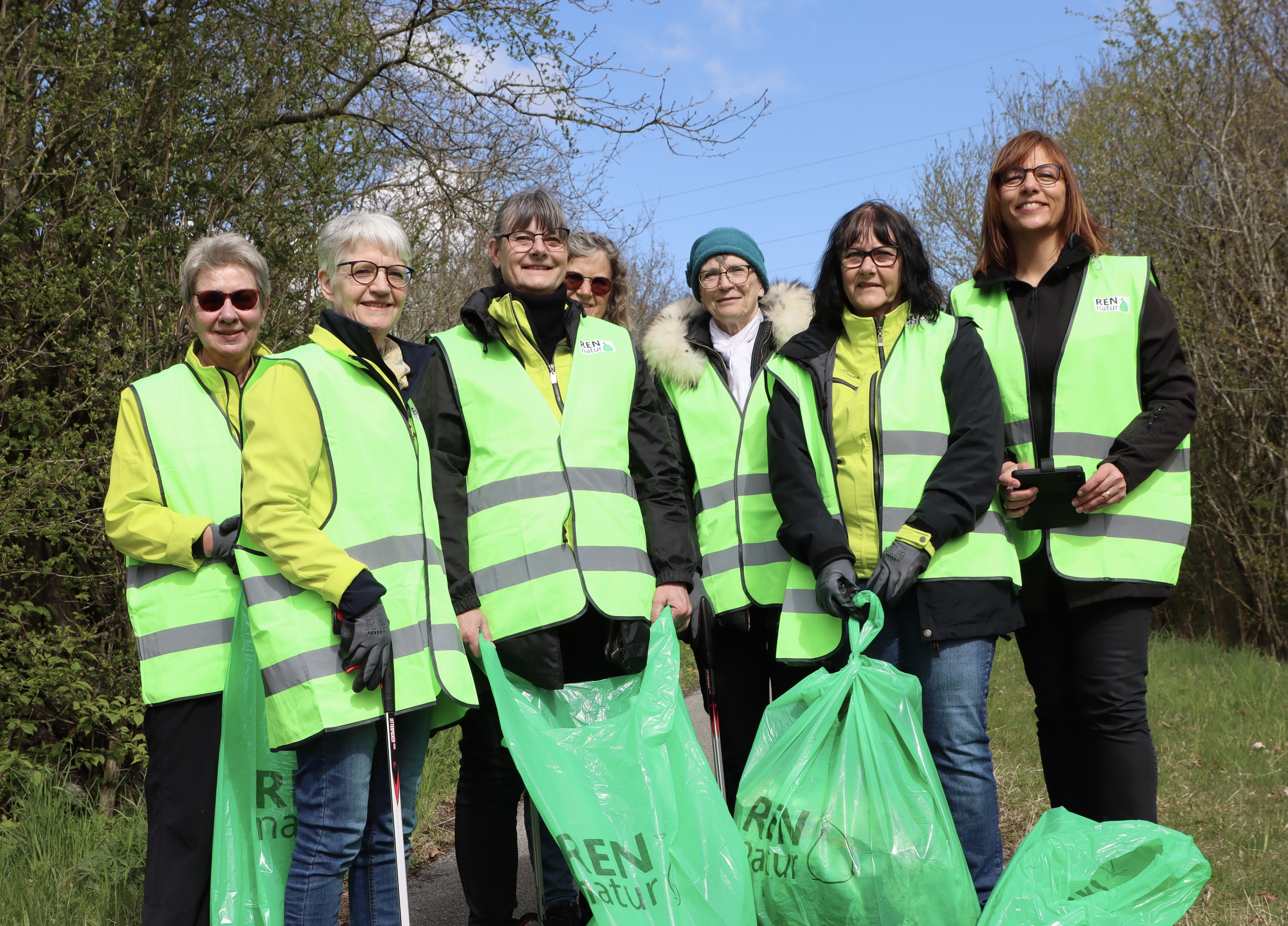 Aarstidens Kvinder rensede natur for affald