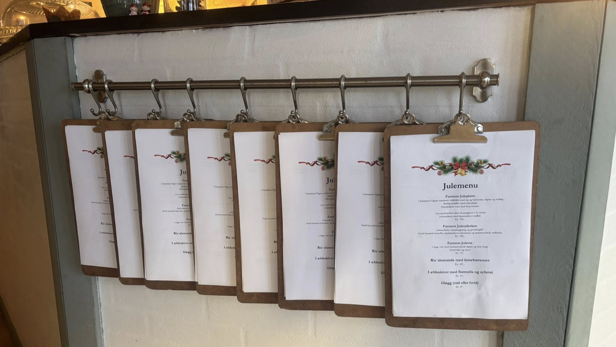 Julen har indtaget Farmors Cafe – og menuen emmer af hygge