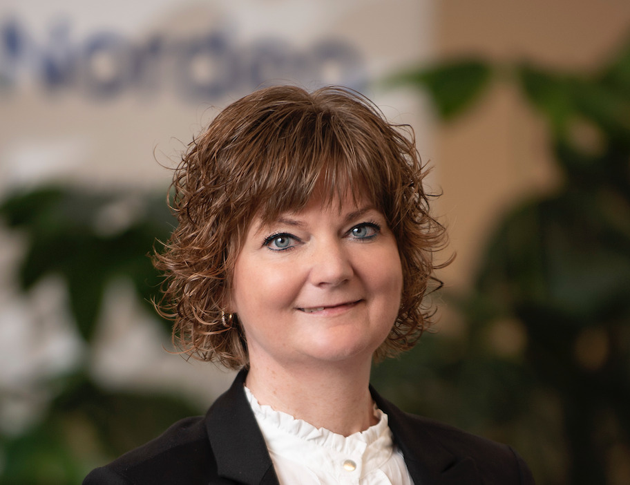 Unge bliver lokket eller truet til digital svindel