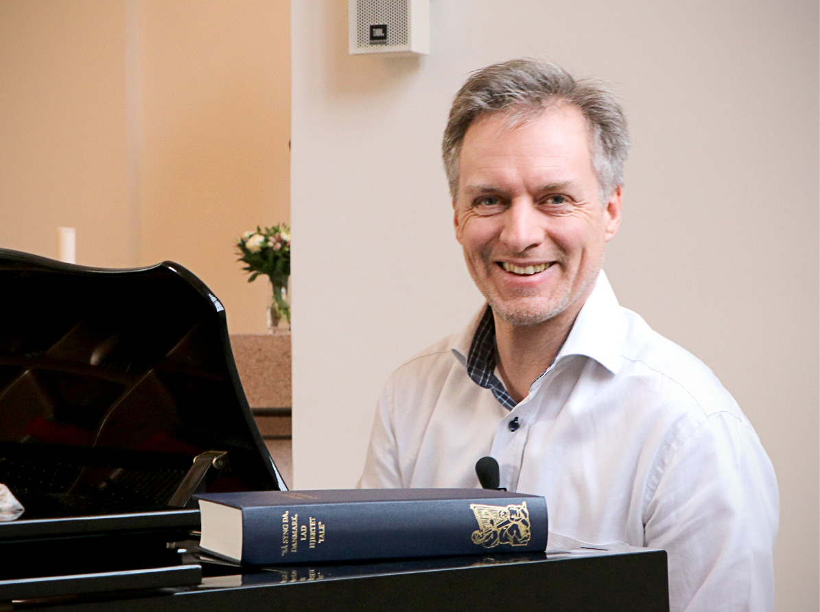 Musikalsk foredrag om fællessangens sundhedseffekter