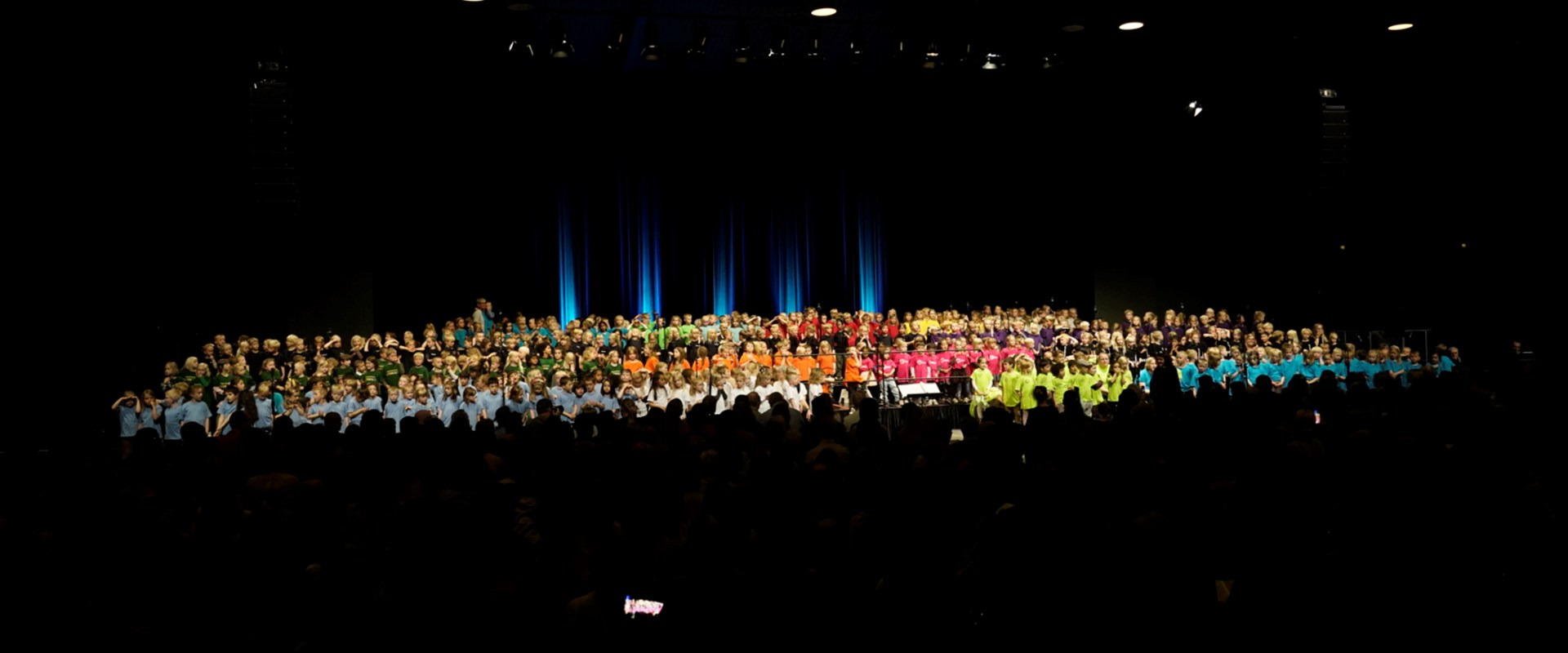 400 børn på scenen til børnenes forårskoncert 2023