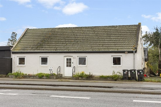 Christian X's Vej 252 er til salg for kun 1.495.000 kr.: Se de billigste boliger til salg i Tranbjerg J her