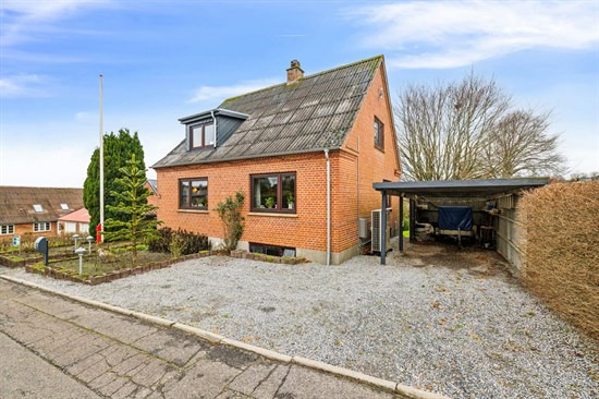 Bakkestien 3, Rødding til salg for 1,3  mio. kroner - Se 5 andre boliger til salg i Viborg Kommune