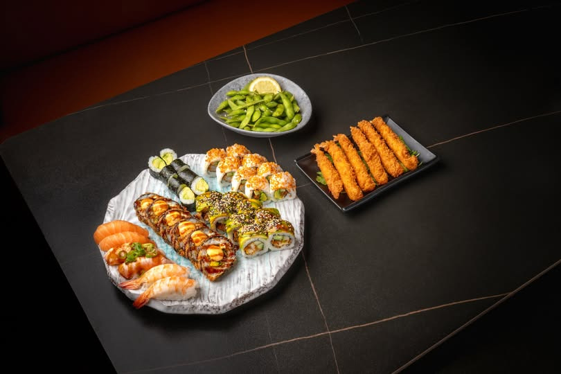 Atami Sushi Randers deler øjeblikket inden den første bid sushi