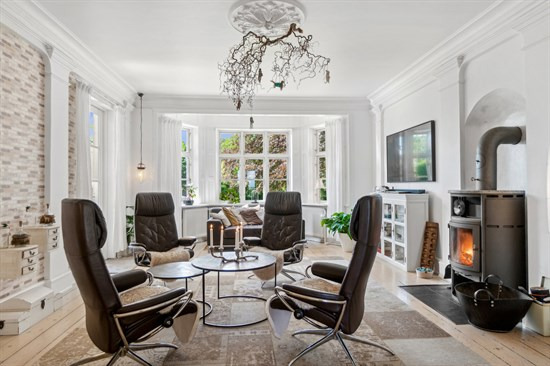 Birkedommervej 8 og 3 andre boliger er kommet til salg denne uge i Haslev - se boligerne her.