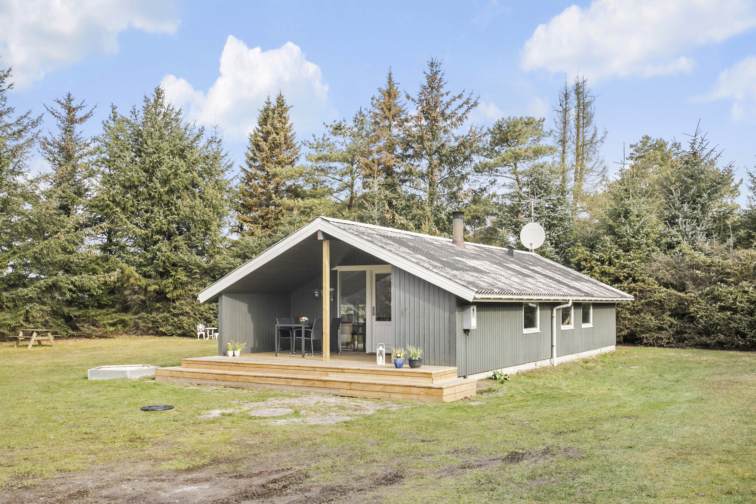 Salg af sommerhus i Kollerup: En succesfuld handel for Nils Jørn Larsen