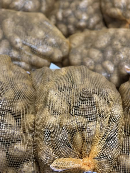 Midtjydsk Gartnerhal genintroducerer Bintje og Sava kartofler i butikken