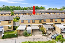 Renoveret rækkehus på Godske Lindenovs Vej 169 sælges af Ejendomsmæglerne Hansen & Thoft