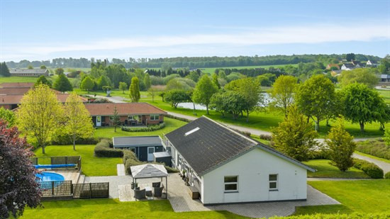 Lykkemarken 18 og 3 andre boliger er kommet til salg denne uge i Faaborg - se boligerne her.
