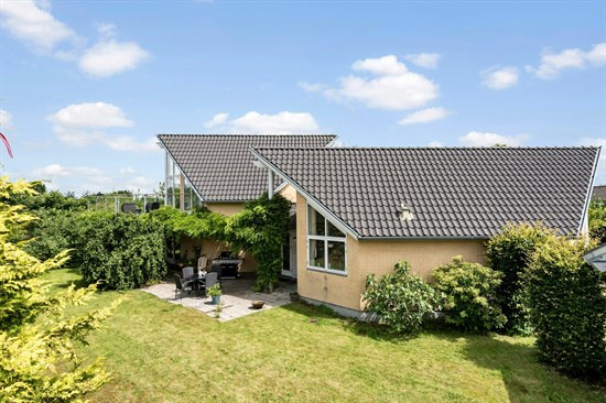 Top 6 over dyreste boliger til salg i Hvalsø. Priser op til 18.950.000 kr