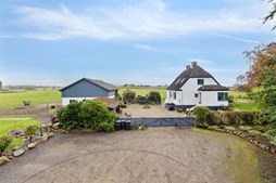 Evensølundvej 4 og 2 andre boliger er kommet til salg denne uge i Præstø - se boligerne her.