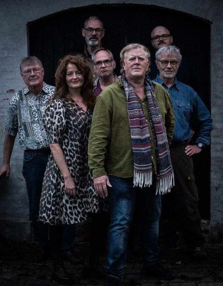 Rockbandet Road To Cairo bringer musikken til live i Kjellerup