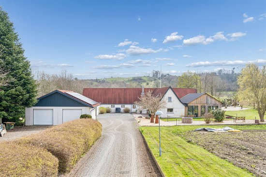 Top 6 over dyreste boliger til salg i Bjert. Priser op til 4.995.000 kr