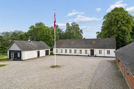 Tolstrupvej 19 og 4 andre boliger er kommet til salg denne uge i Horsens - se boligerne her.