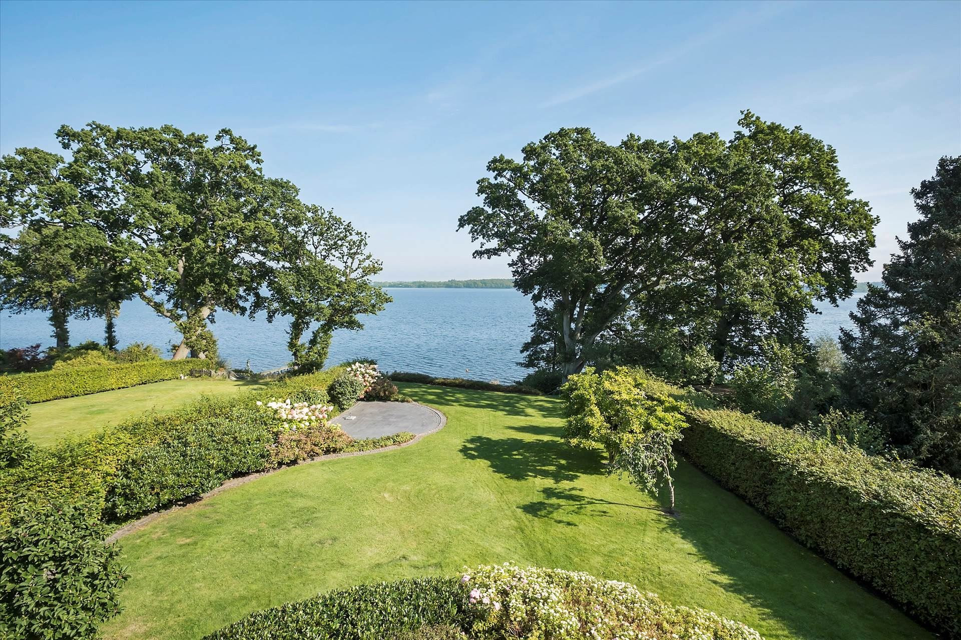 Priser op til 13,95 mio. kroner: Se de dyreste boliger til salg i Fredensborg