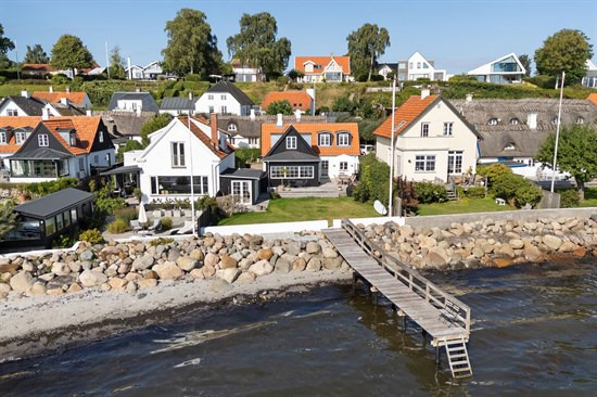 Drømmer du om luksus? For 19.900.000 kr er Gl Strandvej 129 kommet til salg - Se den og de dyreste boliger til salg her