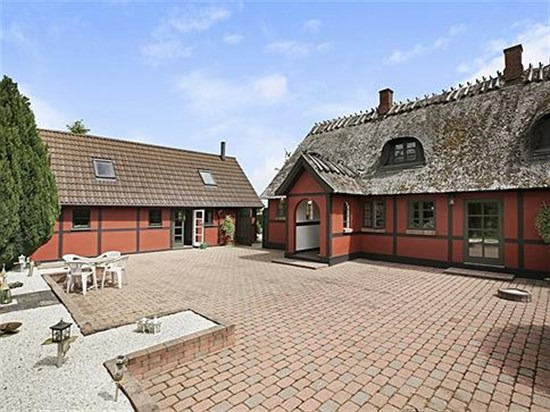 Drømmer du om luksus? For 3.595.000 kr er Møllehøjvej 5 kommet til salg - Se den og de dyreste boliger til salg her