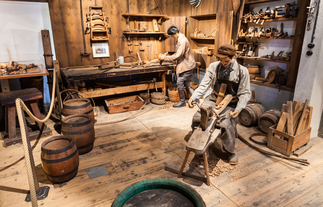 120 års gammelt lysthus udstiller historiske fotos