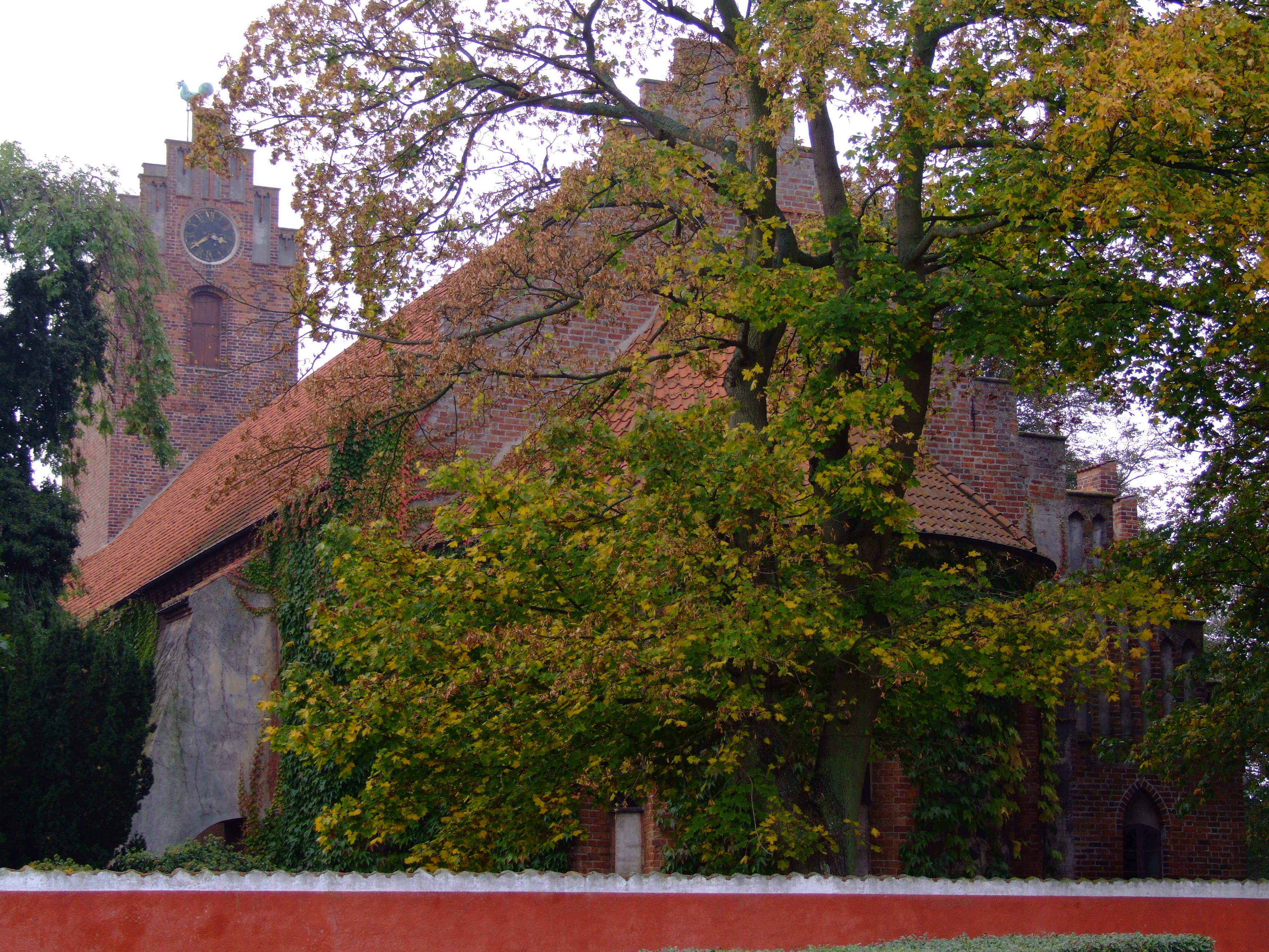Julestemning i Skælskør Kirke: Middag og koncert