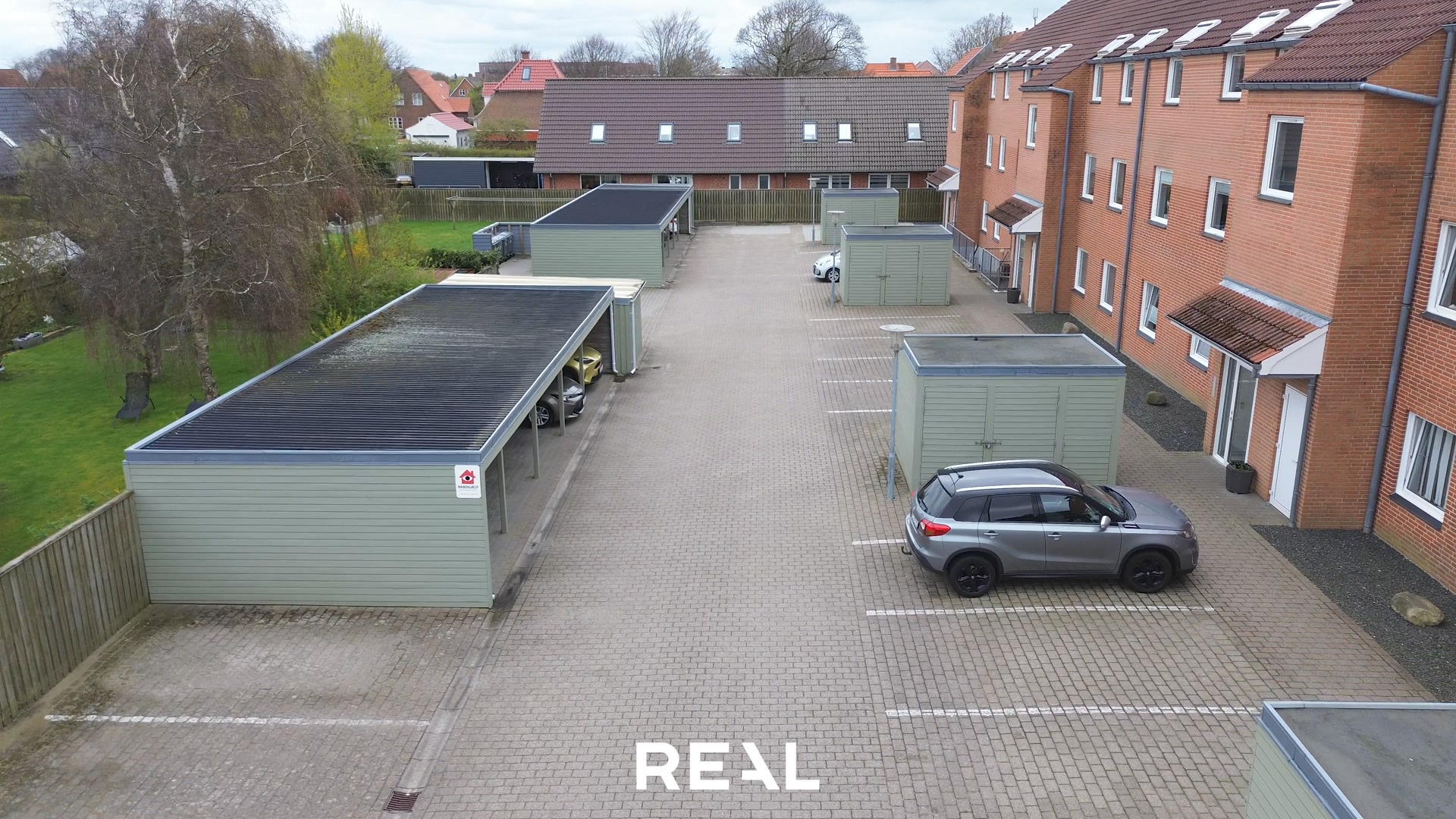 Sneak peek på attraktiv andelsbolig i sund og velfungerende forening med unikke fællesarealer