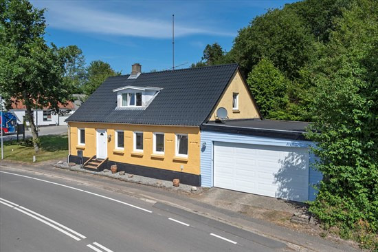 Bjerlev Hedevej 11 er til salg for kun 398.000 kr.: Se de billigste boliger til salg i Jelling her