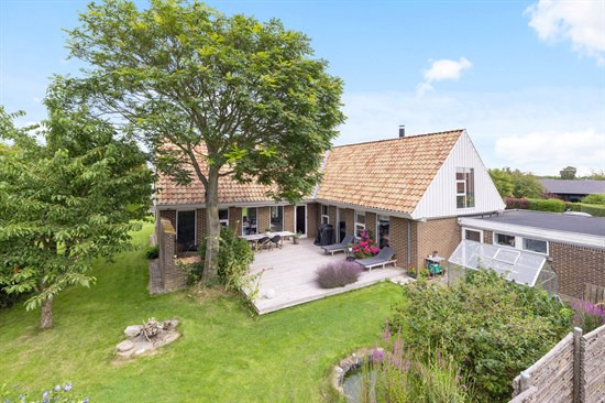 Top 6 over dyreste boliger til salg i Tilst. Priser op til 5.998.000 kr