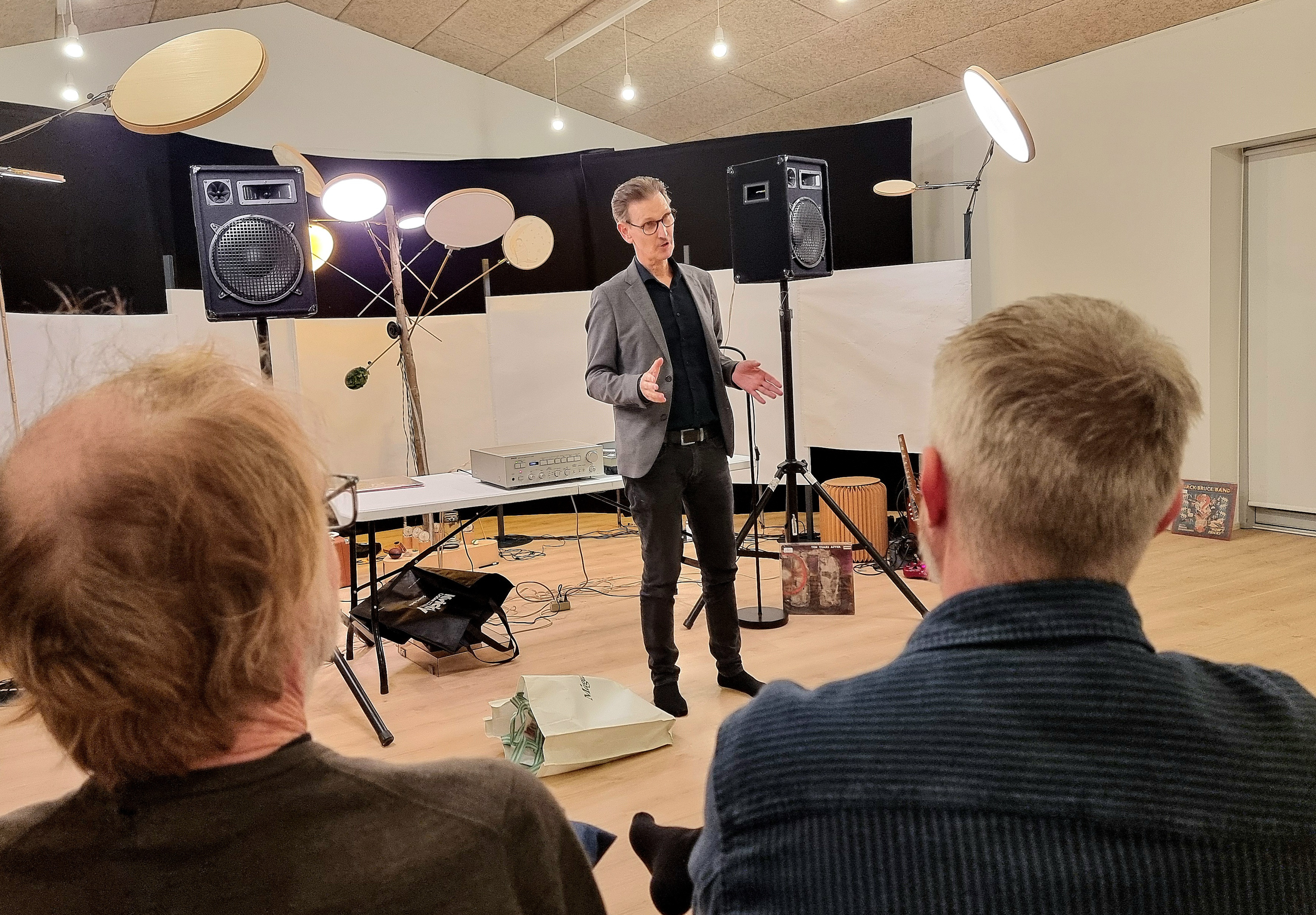 Vinylhistorier og musikoplevelser på Odder Bibliotek