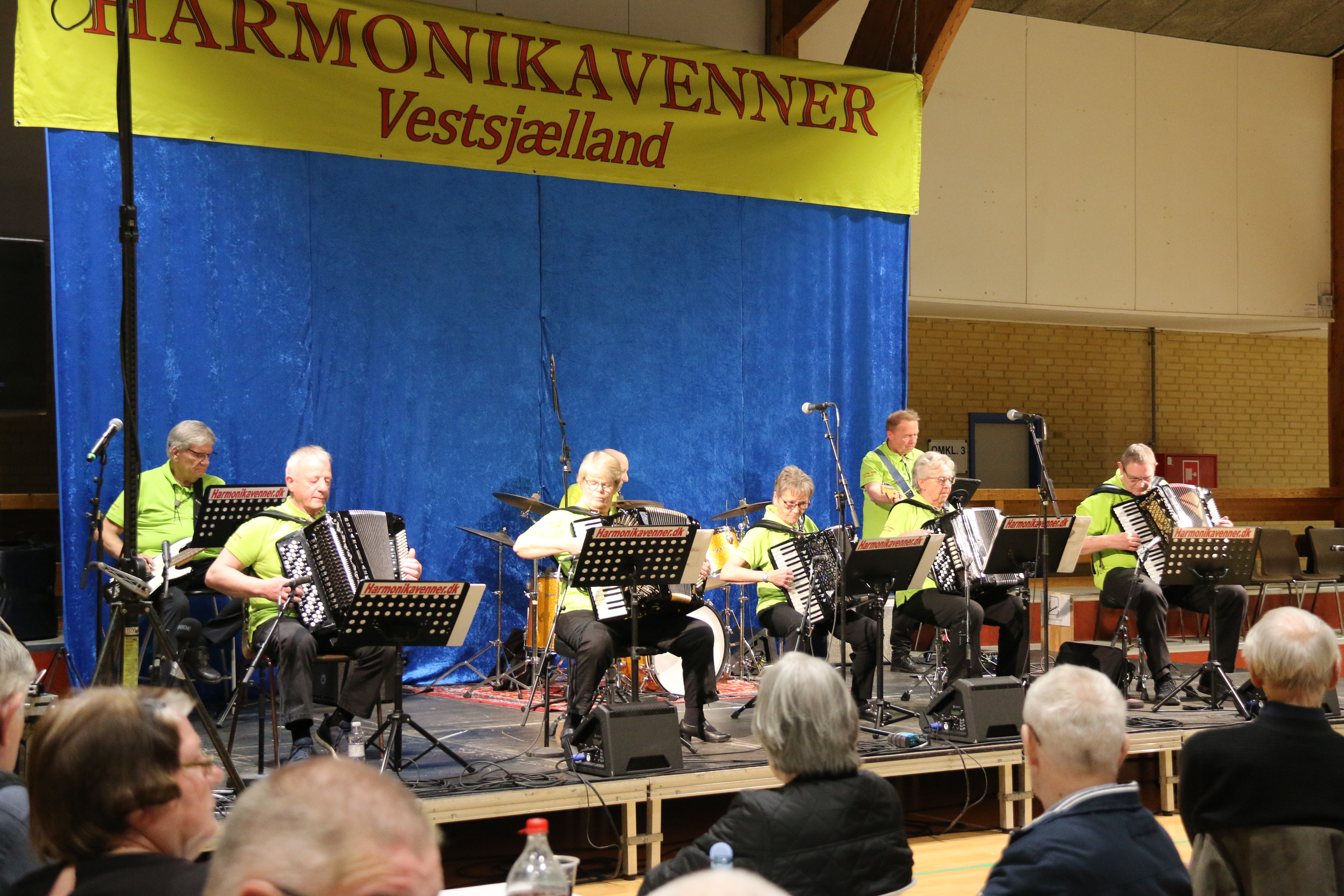 Harmonikaens dag i Gørlev Hallen