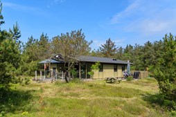 Charmerende sommerhus ved fjorden til salg hos EDC Hurup Thy