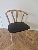 Spar 30% på den nye Luka stol hos Hovelind Møbler - kun 1890 kr. stk