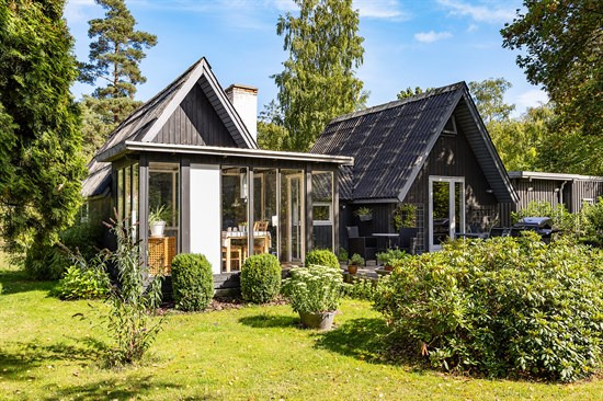 Molsvej 56 er til salg for kun 448.000 kr.: Se de billigste boliger til salg i Rønde her