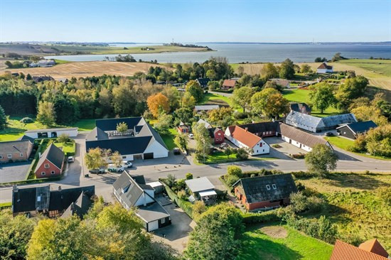 Lufthavnsvej 14 er til salg for kun 275.000 kr.: Se de billigste boliger til salg i Rønde her