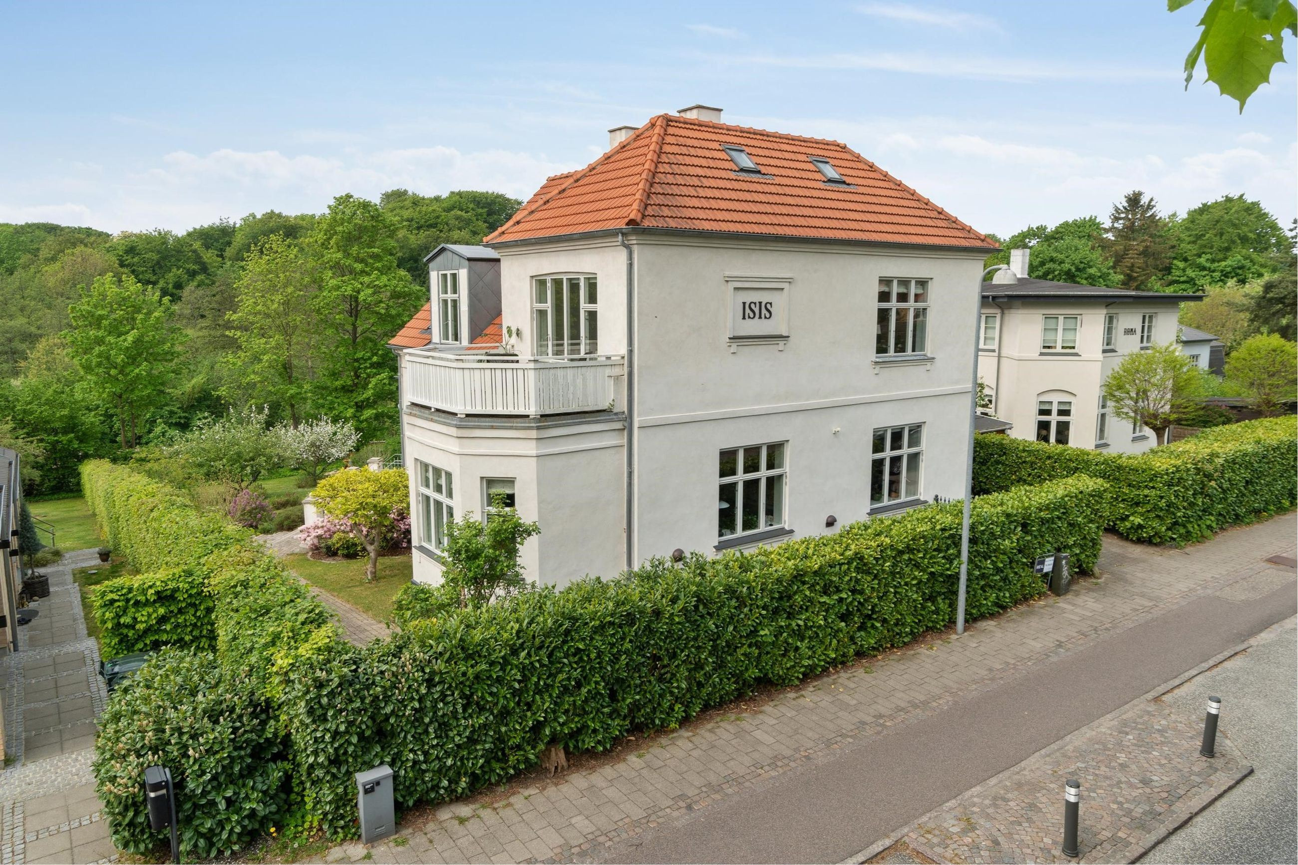 Luksusbolig netop kommet til salg i Kongens Lyngby: Se hvad du skal smide for Kongens Lyngbys dyreste adresser her