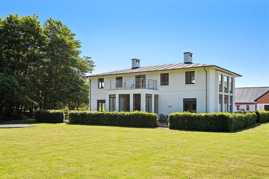 Top 6 over dyreste boliger til salg i Grenaa. Priser op til 30.000.000 kr