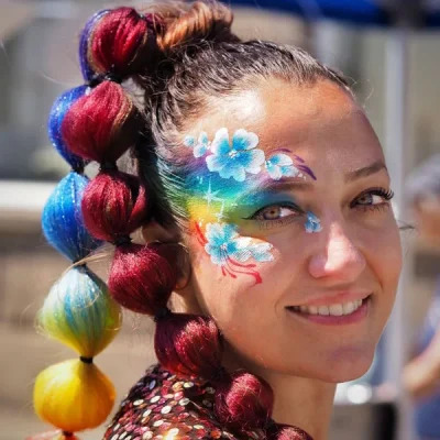 Pride 2025: Regnbuen ender på Randers Bibliotek