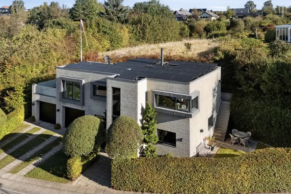 &LIVING Aalborg præsenterer mesterlig villa i naturskønne omgivelser i Fredericia