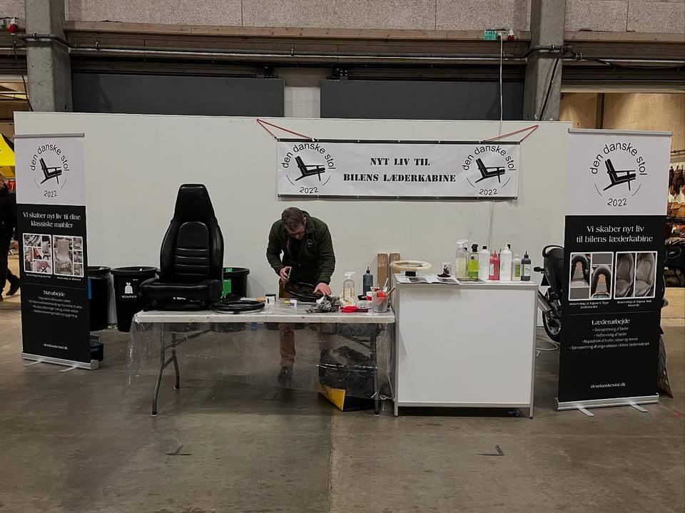 Den danske stol får stor opmærksomhed ved bilentusiattræf i Fredericia