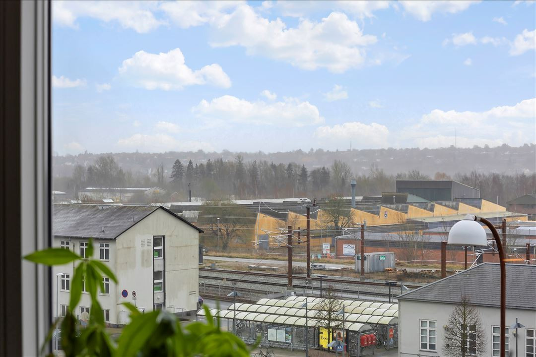 Ud­sigtse­jer­lej­lig­hed - elevator i ejendommen