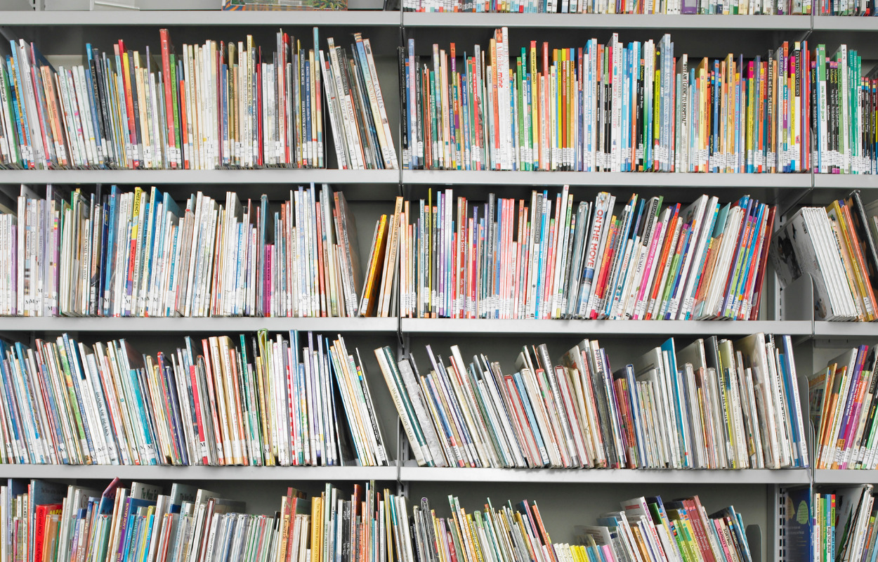 Forfatter Sebastian Klein kommer til Hammel Bibliotek